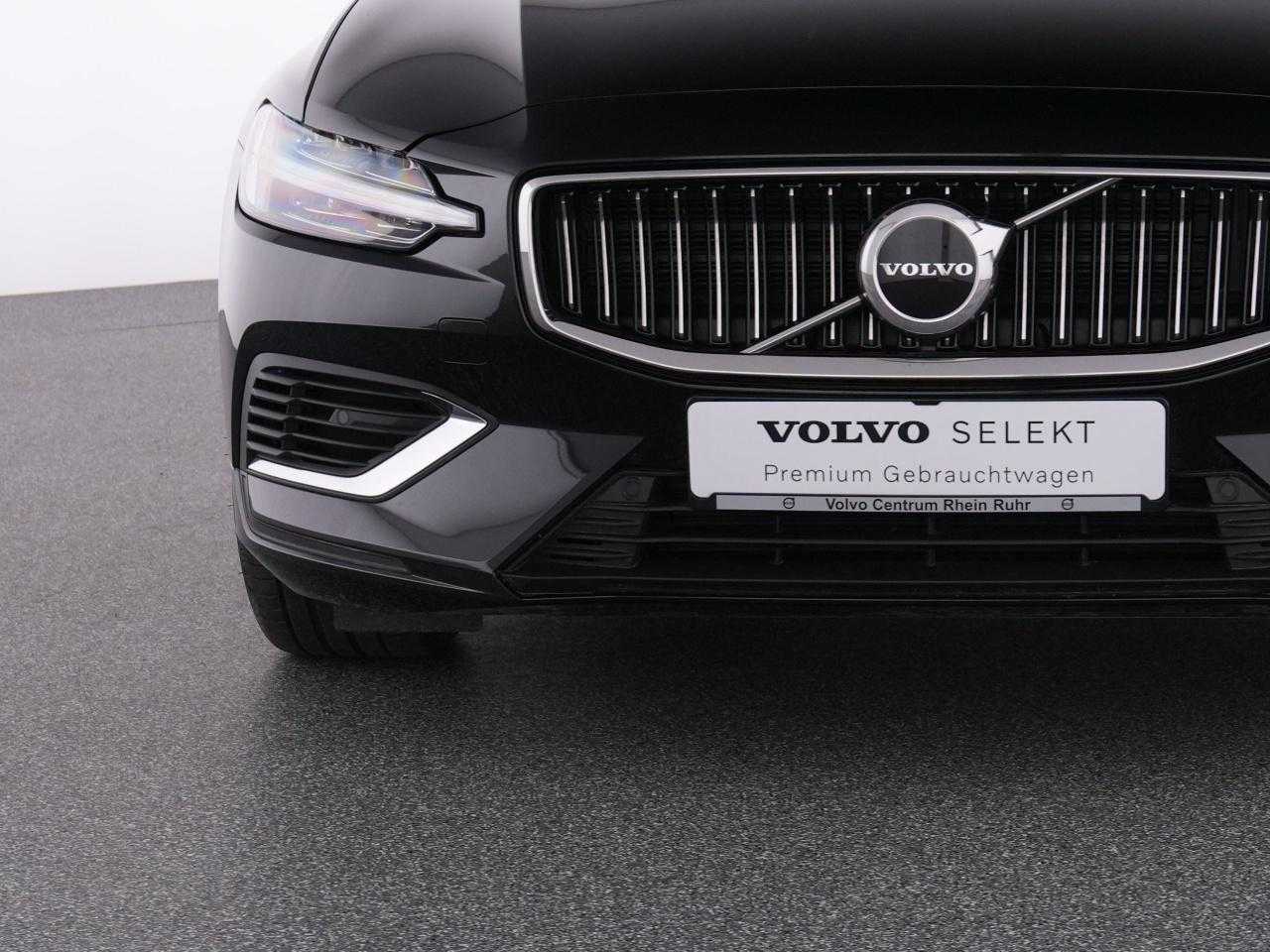 Volvo  V60 Recharge Core, T6 AWD Plug-in Hybrid, Elektrisch/Benzin, Bright