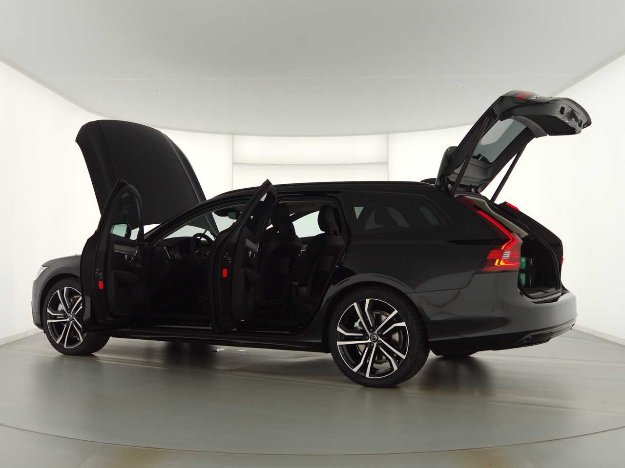 Volvo  V90 Recharge Plus, T8 AWD Plug-in Hybrid, Elektrisch/Benzin, Dark