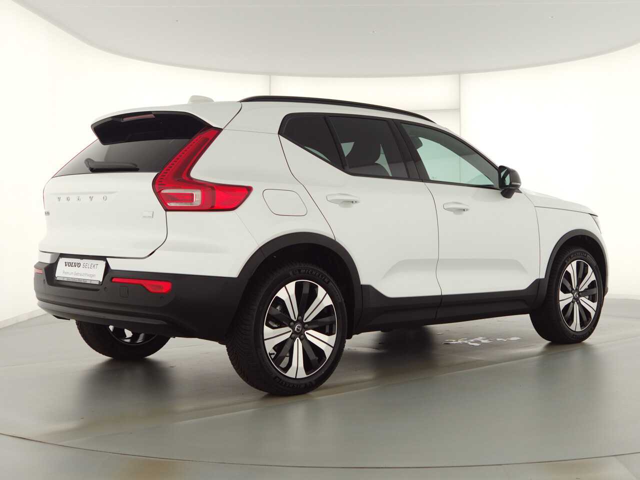 Volvo  XC40 Recharge Ultimate, T5 Plug-in Hybrid, Elektrisch/Benzin, Dark