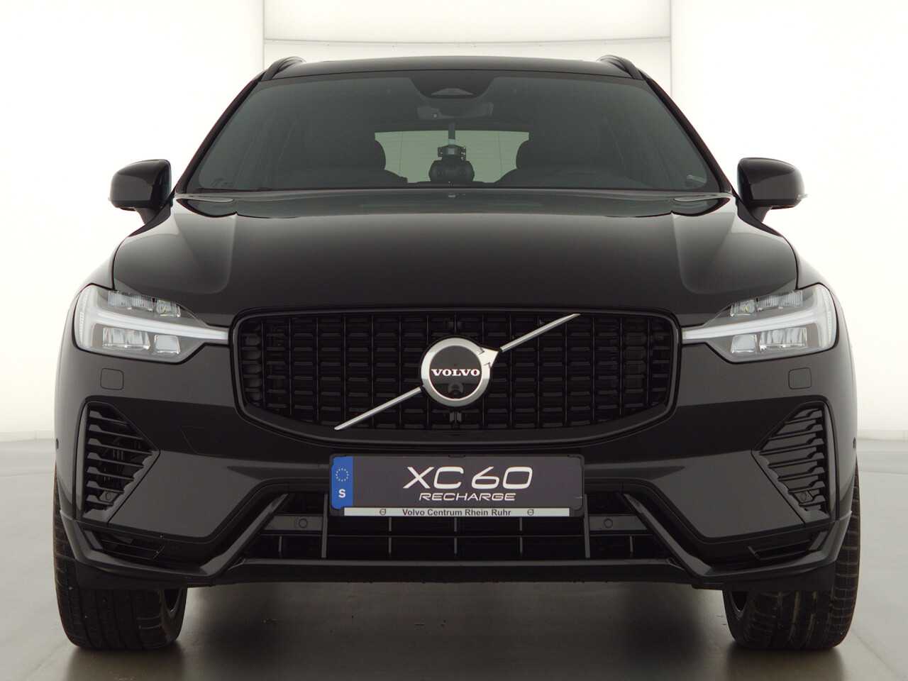 Volvo  XC60 Recharge Plus, T6 AWD Plug-in Hybrid, Elektrisch/Benzin, Dark