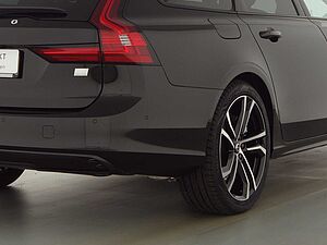 Volvo  V90 Recharge Plus, T8 AWD Plug-in Hybrid, Elektrisch/Benzin, Dark